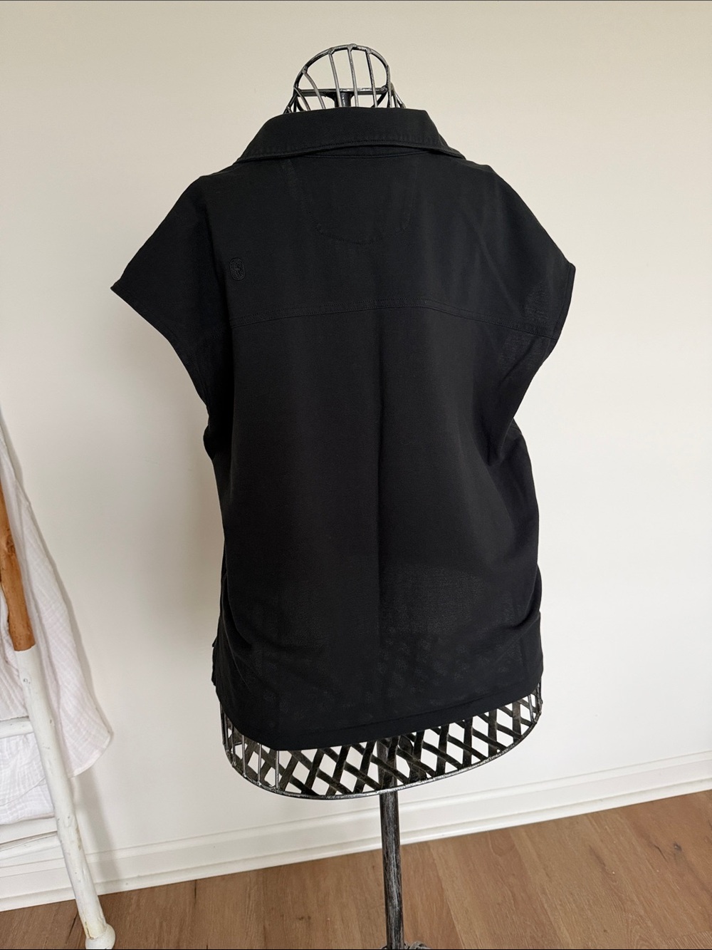 FIGSPRO- Drop Shoulder Polo Top - Picture 2 of 8